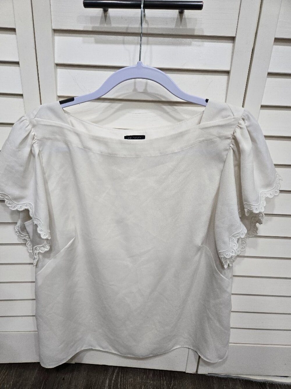 Ivory Blouse, ann Taylor, size Large, Polyester